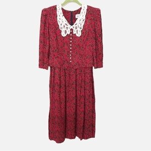 Vintage Miss Dorby Red Black Floral Dress Size 8 Crocheted Lace Collar Midi Maxi